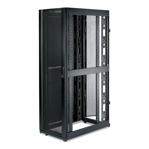 APC 42U Server UPAPCAR3100